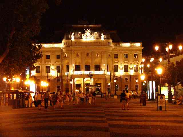 Historick budova SND v Bratislave